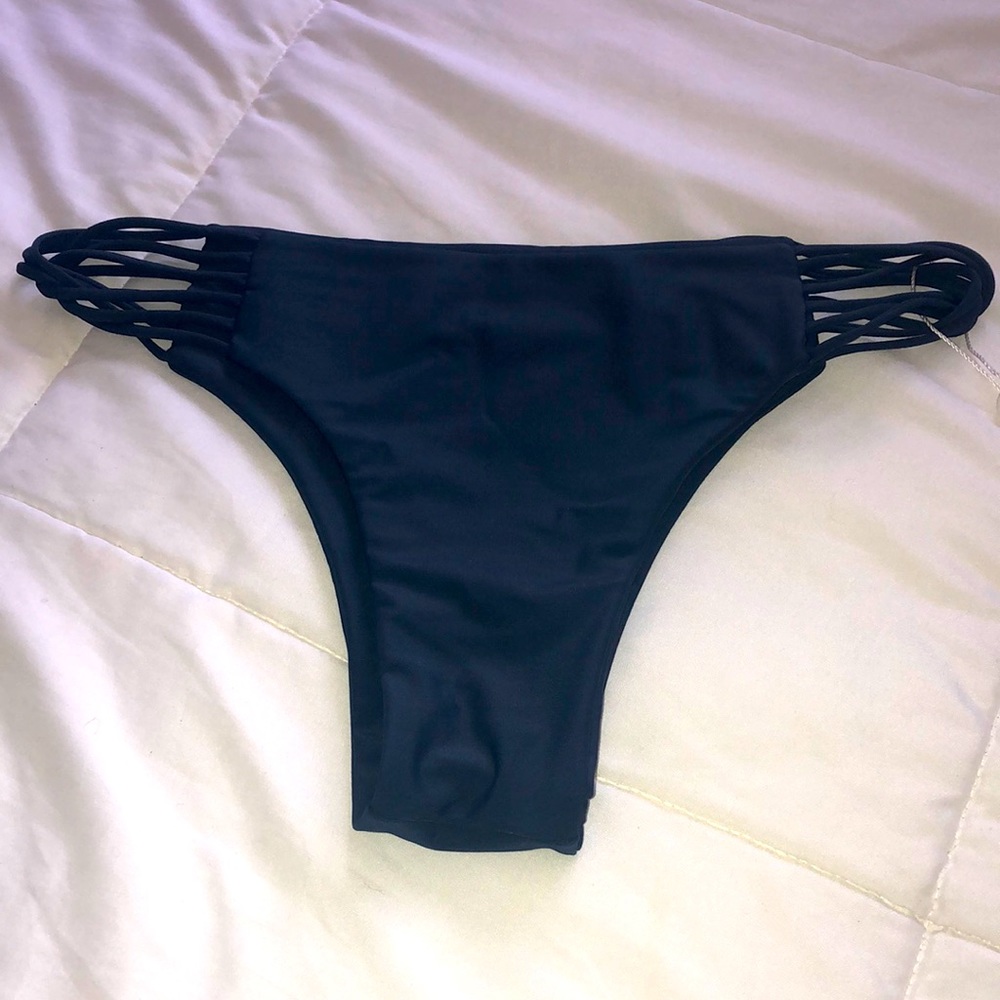 NWT Mikoh Lanai bottoms Size XL